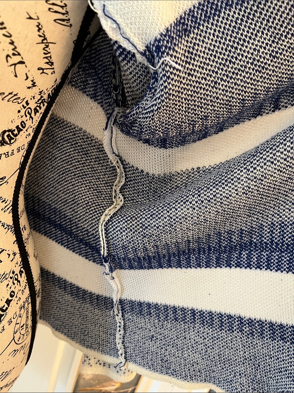 🍎Source Unknown White and Navy Blue Striped Open Front Cardigan - Picture 8 of 9